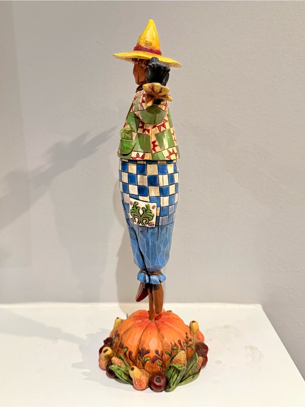 Jim Shore Scarecrow w/Crows “Keeping Watch” Figurine Item#C4002856 - Picture 4 of 8